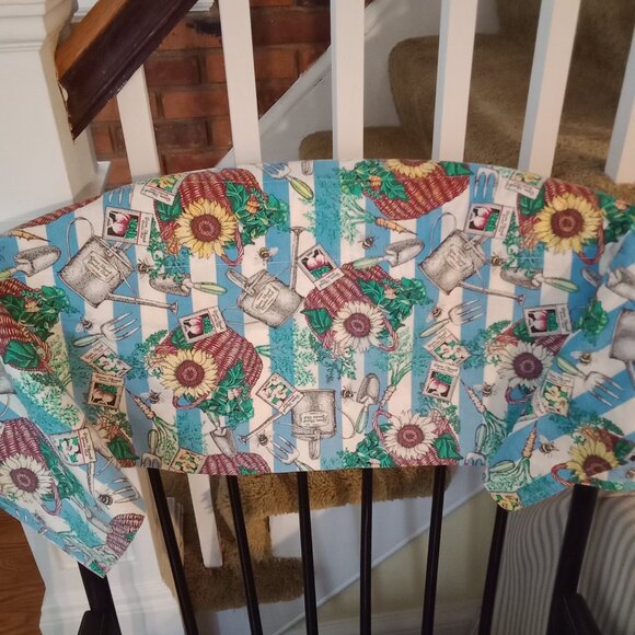 Window Valence - Picture 2 of 3